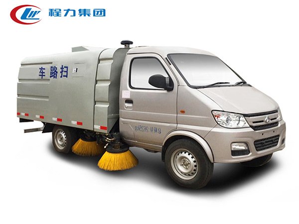 長(zhǎng)安小型掃路車